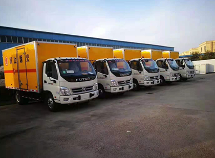 三角镇爆破器材运输车
